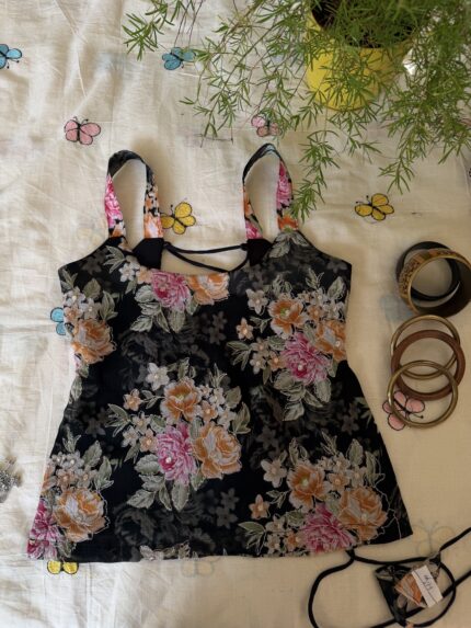 Zari Floral Cropped Kurti